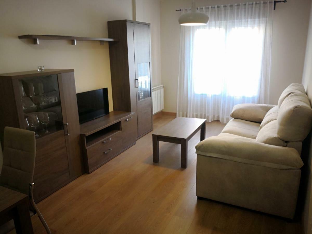 Apartamentos Torre De Gredos อาเรนัส เด ซานเปโดร ภายนอก รูปภาพ